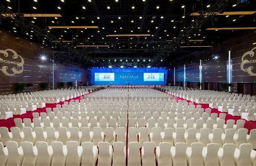 傾情抒寫中國會展業(yè)的華麗篇章 國家會議中心與中國服務的創(chuàng)新實踐